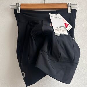 Padded women biking shorts